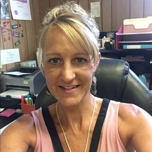 Meet your Posher, Pamela